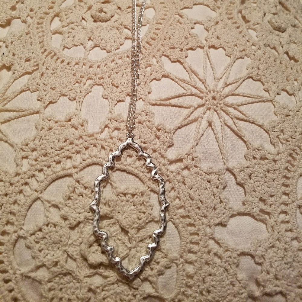 Womens Silver Filgree Medallion Necklace